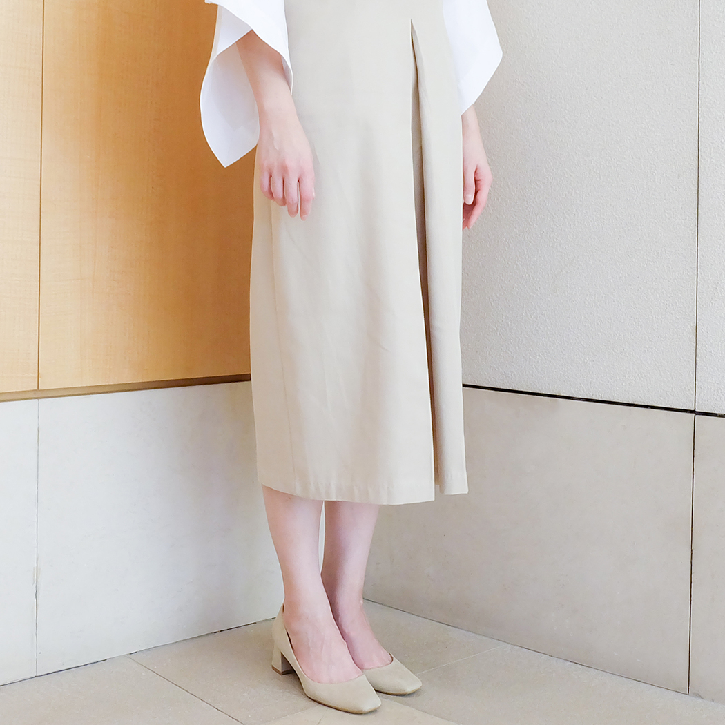 Minimalizm w modzie. Sprawdź, jak zorganizować szafę w stylu minimalistycznym!